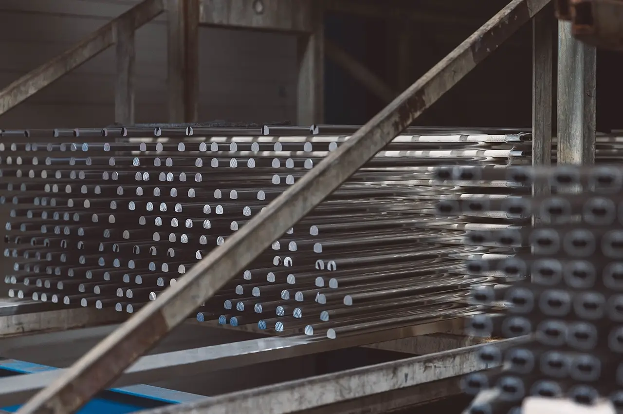 Stored machined aluminium profiles